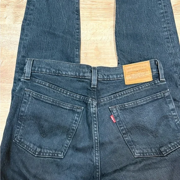 Levi's Women’s Wedgie Jeans - Size 25 - Picture 5 of 5
